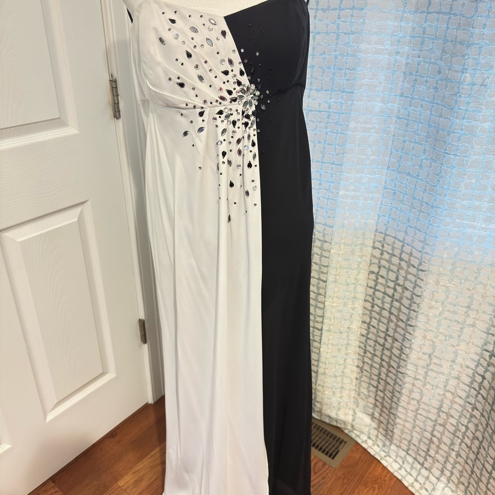 Elegant Black and White Evening Gown